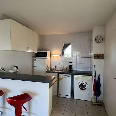 T3 Avec Piscine, Clim, Terrasse, Parking Prive - A 600m De La Plage, 6 Pers. - Fr-1-701-14 * Valras-Plage